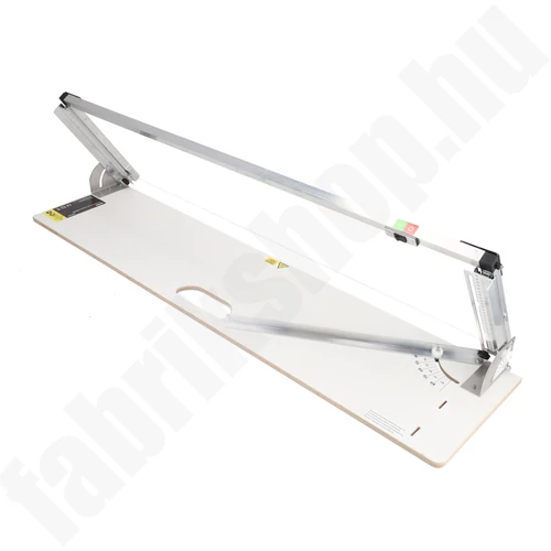 Polisztirol hungarocell vágógép 252 W, max. vágási hossz 1340 mm, DEDRA DED7518L